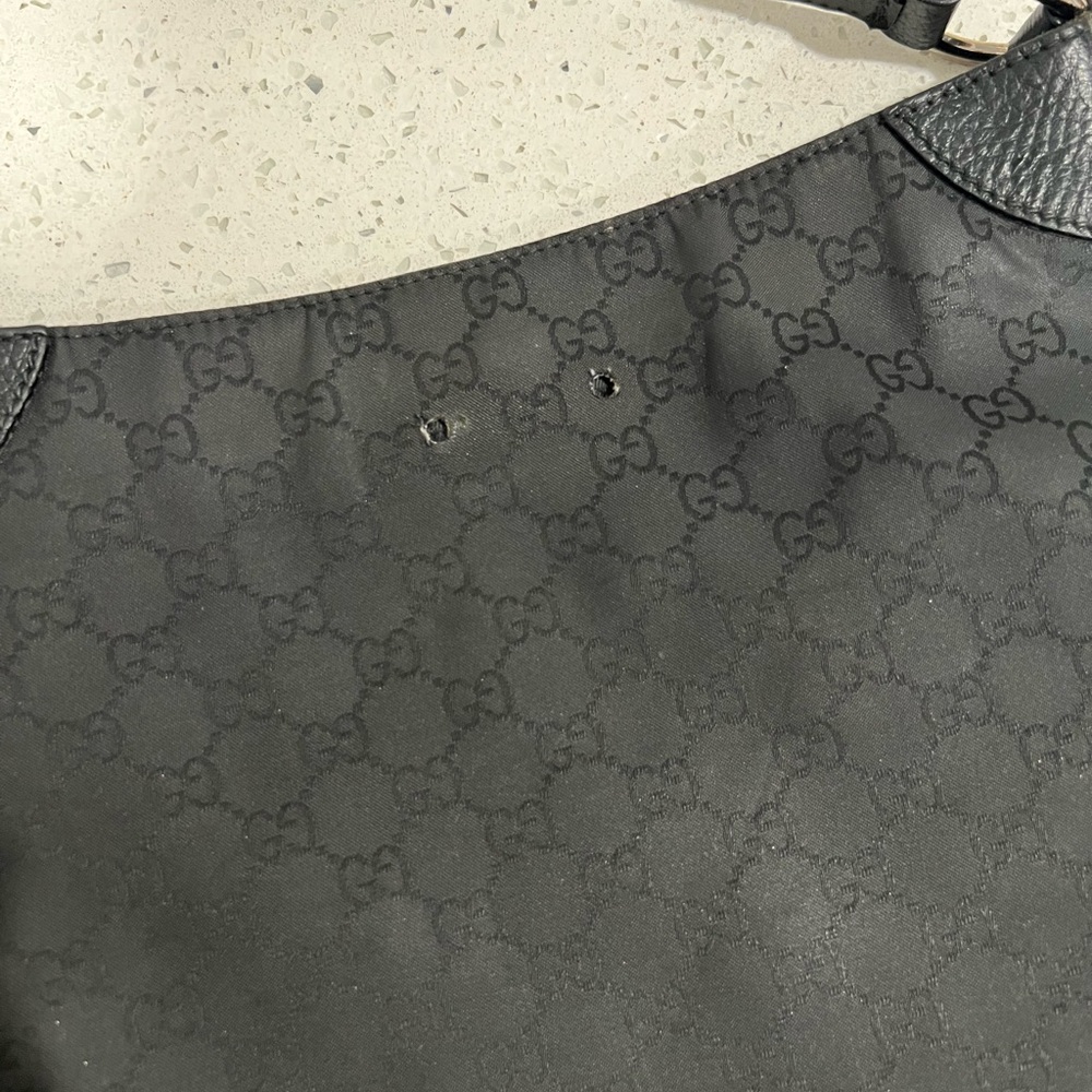 Gucci Shoulder Bag - Picture 6 of 6